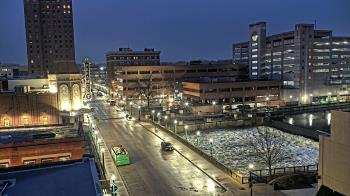 Weather camera view of City of Aurora IL.