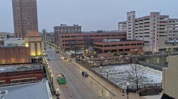 Weather camera view of City of Aurora IL.