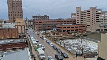 Weather camera view of City of Aurora IL.