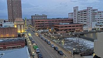 Weather camera view of City of Aurora IL.