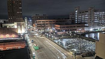 Weather camera view of City of Aurora IL.