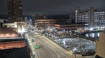 Weather camera view of City of Aurora IL.