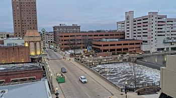 Weather camera view of City of Aurora IL.