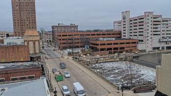 Weather camera view of City of Aurora IL.