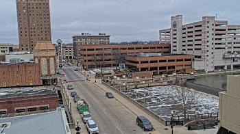 Weather camera view of City of Aurora IL.