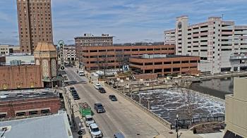 Weather camera view of City of Aurora IL.