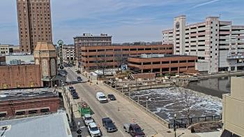 Weather camera view of City of Aurora IL.