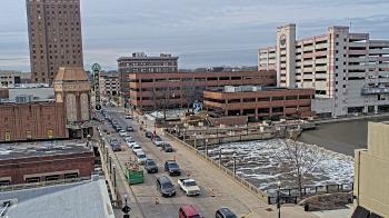Weather camera view of City of Aurora IL.