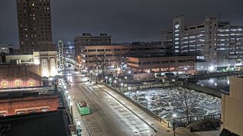 Weather camera view of City of Aurora IL.