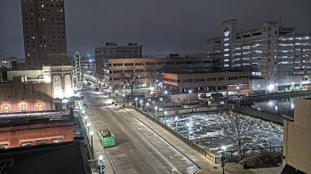 Weather camera view of City of Aurora IL.