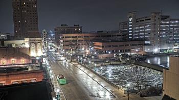 Weather camera view of City of Aurora IL.