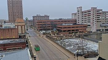 Weather camera view of City of Aurora IL.