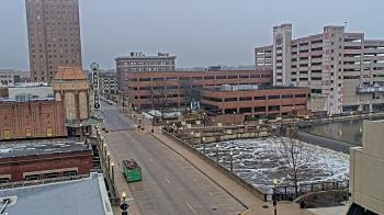 Weather camera view of City of Aurora IL.