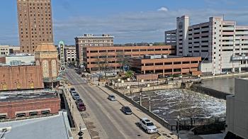 Weather camera view of City of Aurora IL.