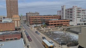 Weather camera view of City of Aurora IL.
