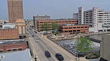 Weather camera view of City of Aurora IL.