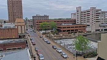 Weather camera view of City of Aurora IL.