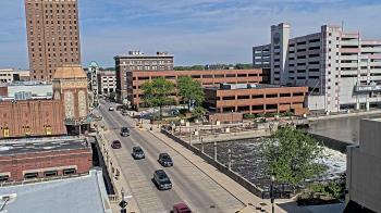 Weather camera view of City of Aurora IL.