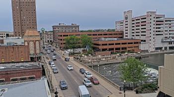Weather camera view of City of Aurora IL.