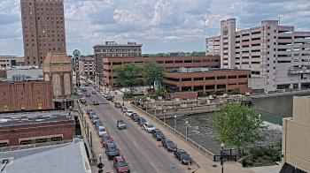 Weather camera view of City of Aurora IL.