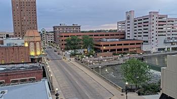 Weather camera view of City of Aurora IL.