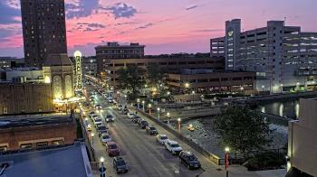 Weather camera view of City of Aurora IL.
