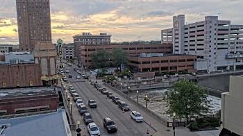 Weather camera view of City of Aurora IL.