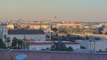 Weather camera view of Arizona Science Center.
