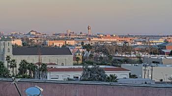 Weather camera view of Arizona Science Center.