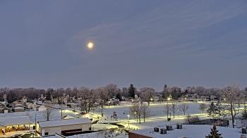 Weather camera view of Beecher ES.