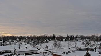 Weather camera view of Beecher ES.