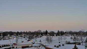 Weather camera view of Beecher ES.