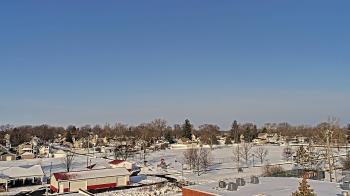 Weather camera view of Beecher ES.