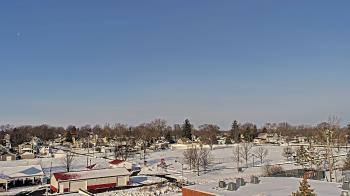 Weather camera view of Beecher ES.