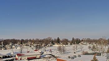 Weather camera view of Beecher ES.