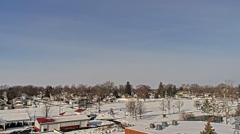 Weather camera view of Beecher ES.