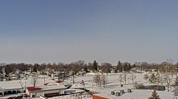 Weather camera view of Beecher ES.