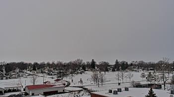 Weather camera view of Beecher ES.