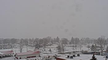 Weather camera view of Beecher ES.
