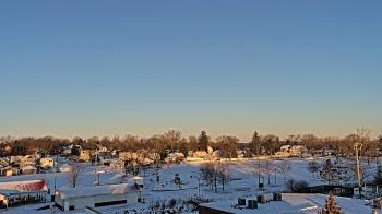 Weather camera view of Beecher ES.