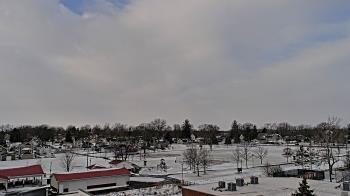 Weather camera view of Beecher ES.