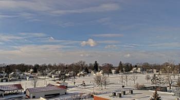 Weather camera view of Beecher ES.