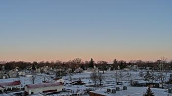 Weather camera view of Beecher ES.