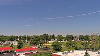 Weather camera view of Beecher ES.