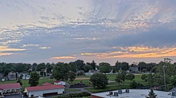 Weather camera view of Beecher ES.
