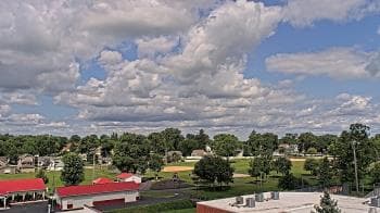 Weather camera view of Beecher ES.