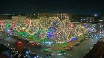 Weather camera view of Walton�s 5 & 10.