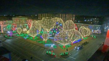 Weather camera view of Walton�s 5 & 10.