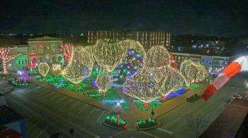 Weather camera view of Walton�s 5 & 10.