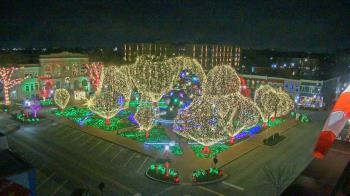 Weather camera view of Walton�s 5 & 10.